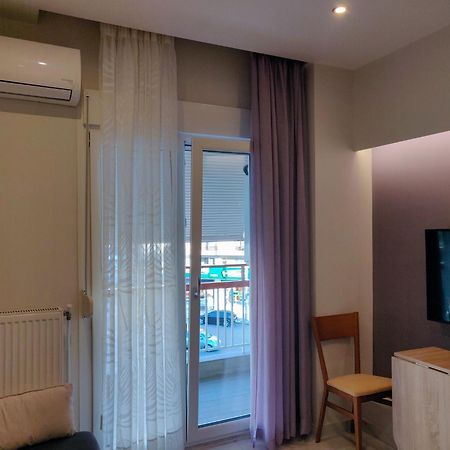 Luxury Suites With King-Sized Bed Selanik Oda fotoğraf